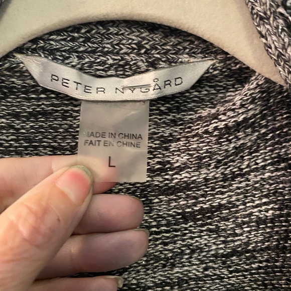 Peter Nygard Black and White Knit Sweater - Picture 3 of 4